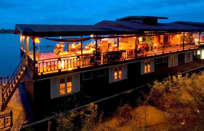 Jonque Wat Phou amarrée pour la nuit