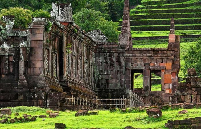 Ruines d'un temple en pierre à Wat phou