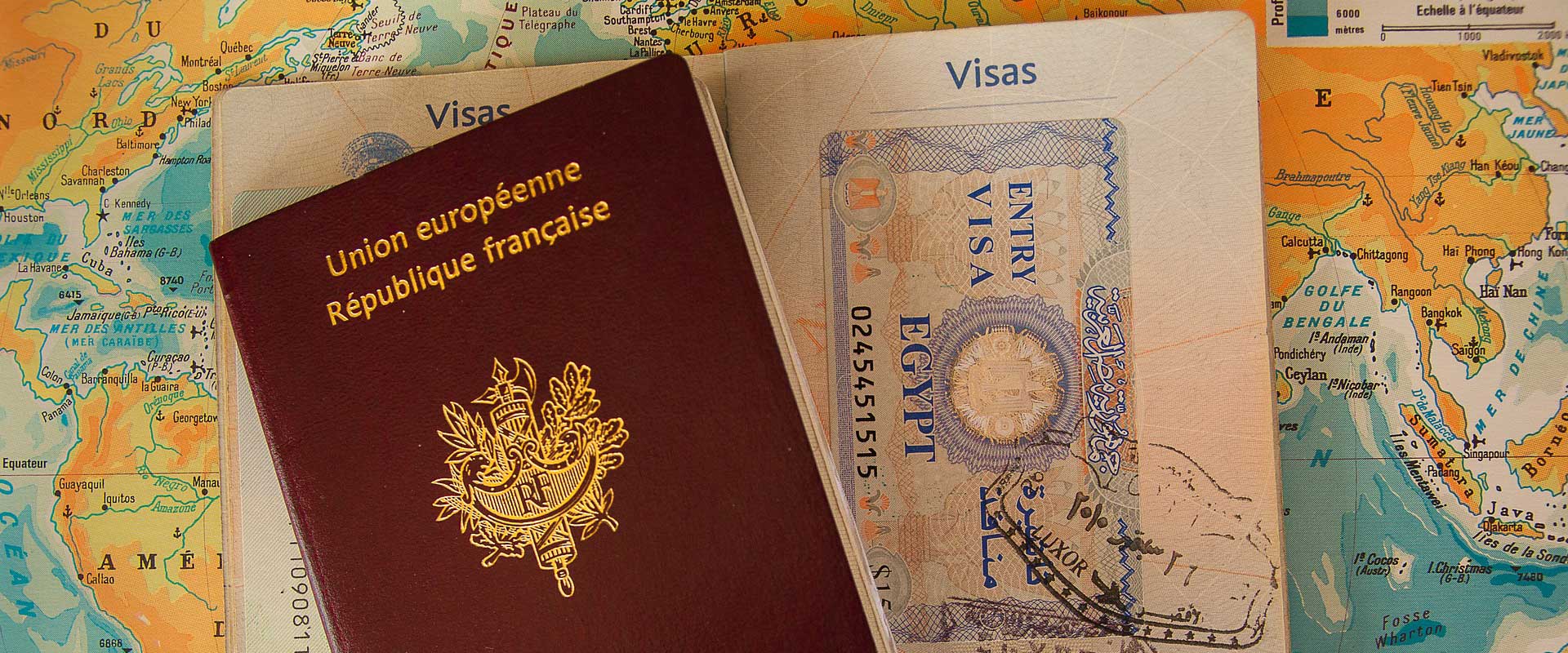 Passeport, visa et carte du monde