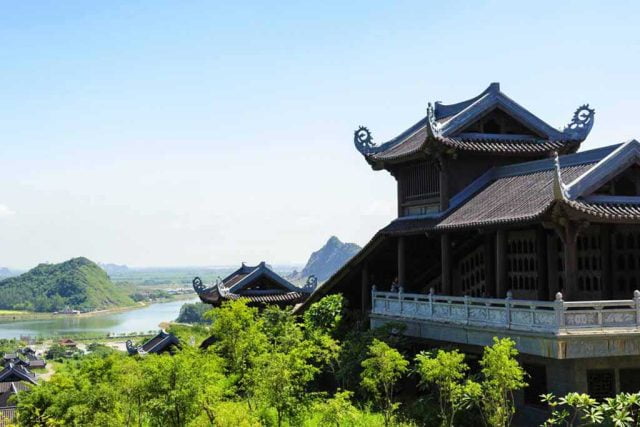 La pagode Bai Dinh, baie d'halong terrestre