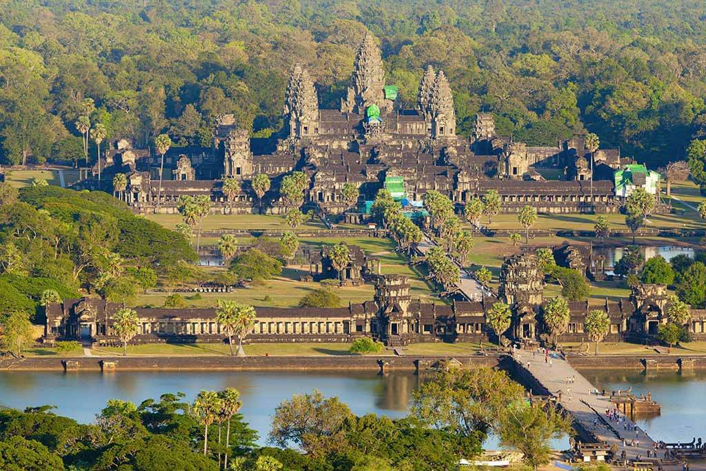 Le temple d'Angkor Wat - Un joyau architectural et spirituel à explorer