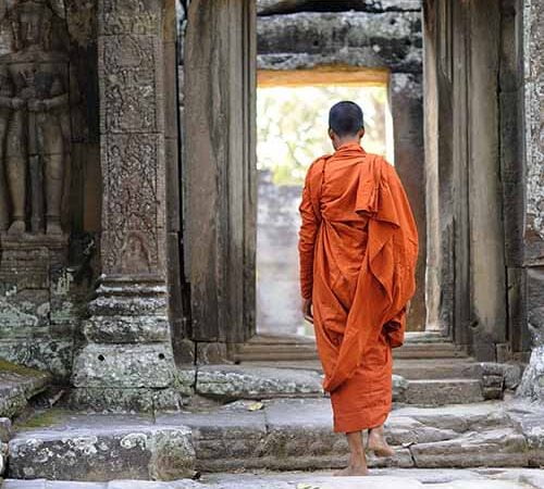 Moines bouddhistes à Angkor Wat