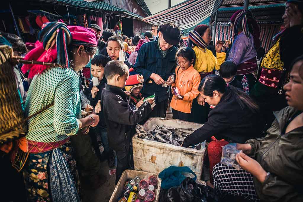 Que faire à Ha Giang : Participer à des marchés ethniques