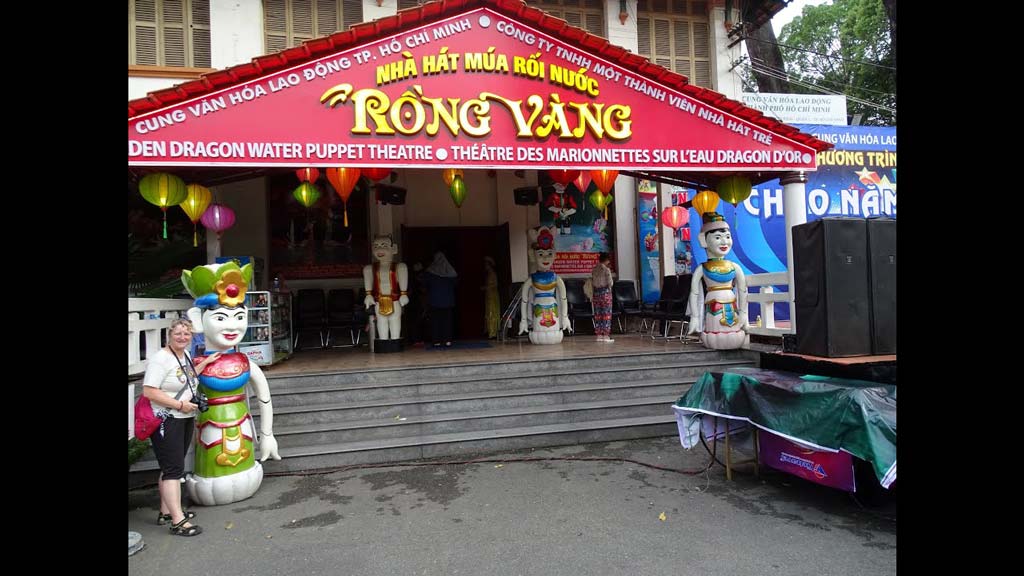 marionnette sur l'eau