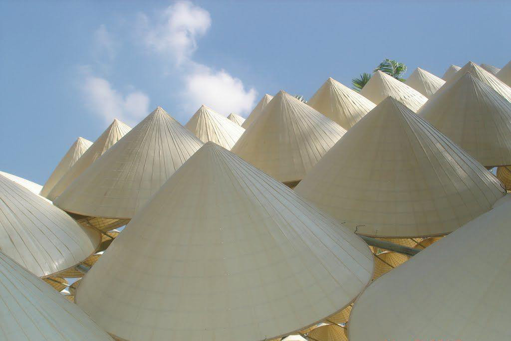 Non la - Chapeau conique traditionnel du Vietnam