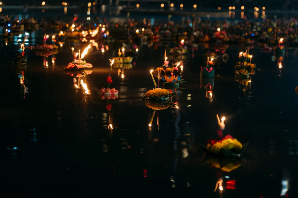 Festival des lumières flottantes Loy Krathong