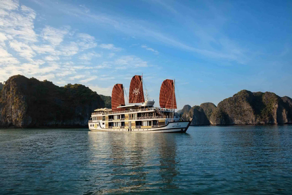 Croisières baie d'Halong: Orchid Classic